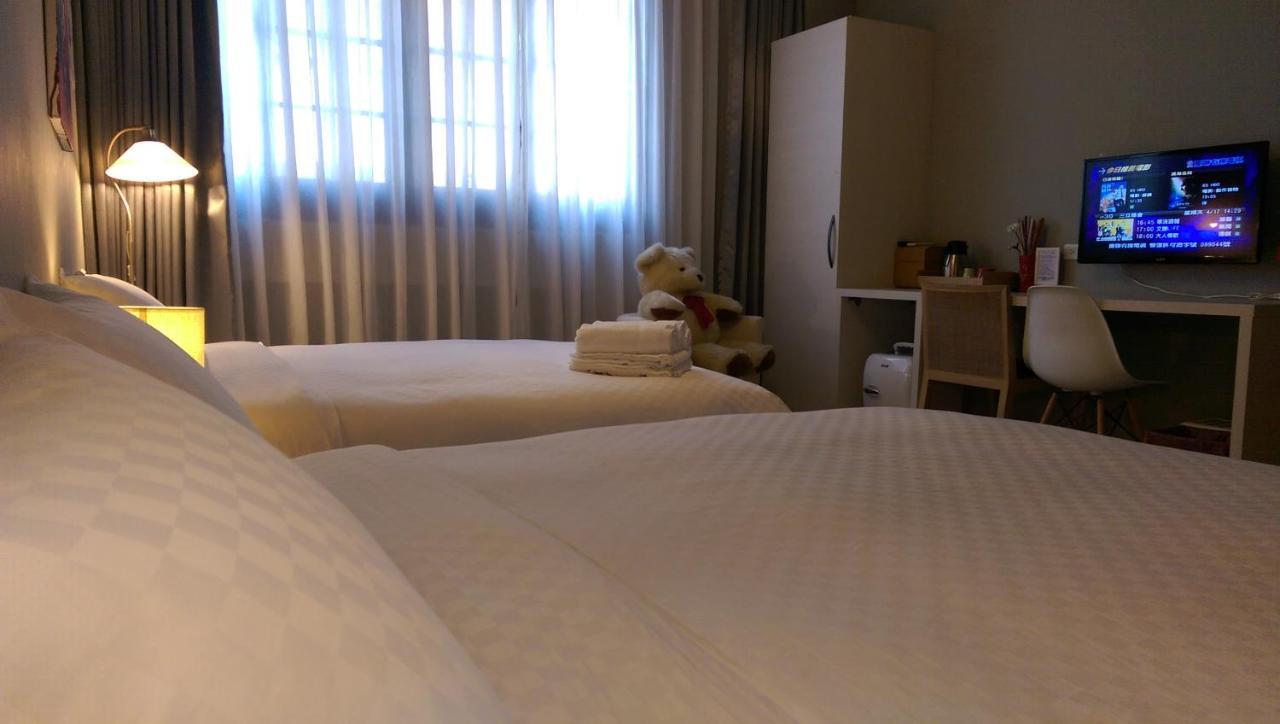 Leo 111/Arena Ruifeng Hotel Kaohsiung Exterior foto